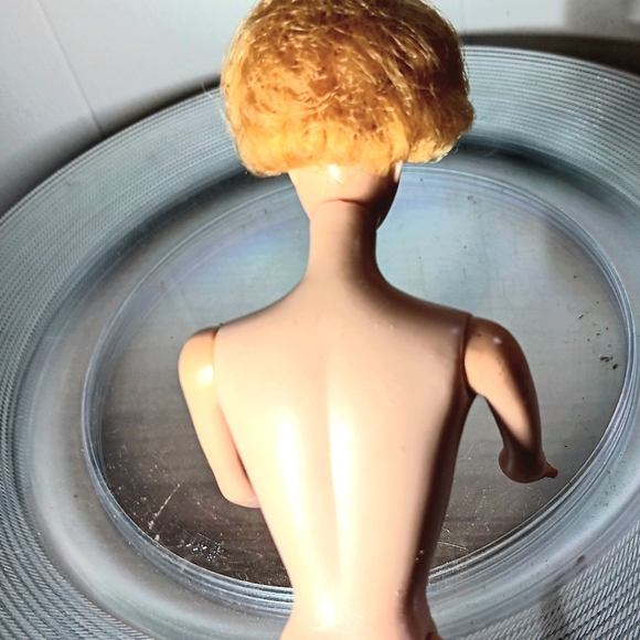 1961 Bubble Cut Blond Titian? Barbie Case Clothes Accessories Missing Finger - Picture 6 of 11